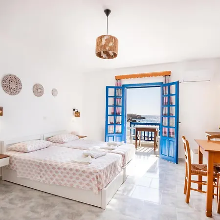 Golden מלון דירות 3*