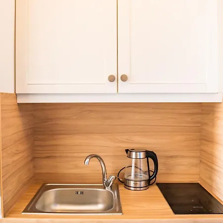 מלון דירות Golden לפקוס קרפתאו