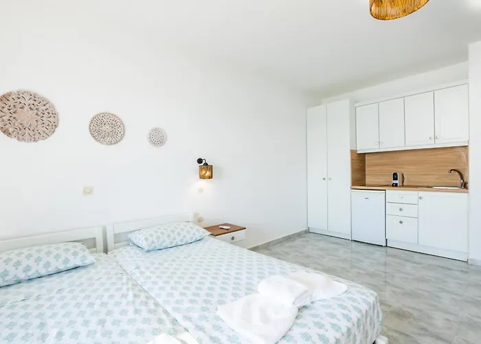 Golden 3* Lefkos (Karpathos)